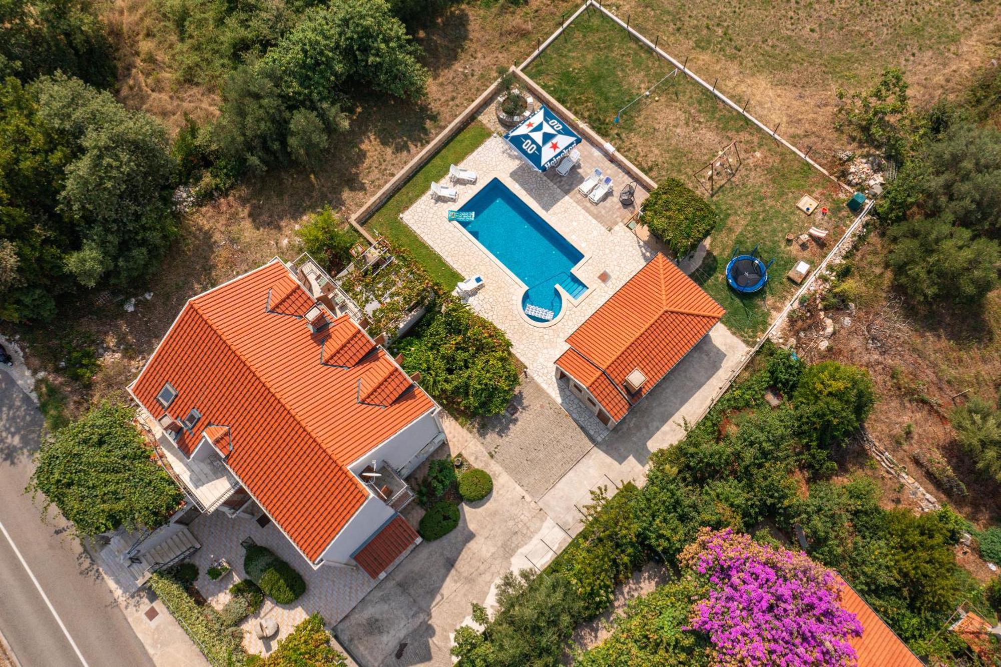 Holiday Home Luce Vitaljina エクステリア 写真