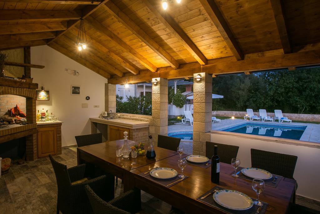 Holiday Home Luce Vitaljina エクステリア 写真